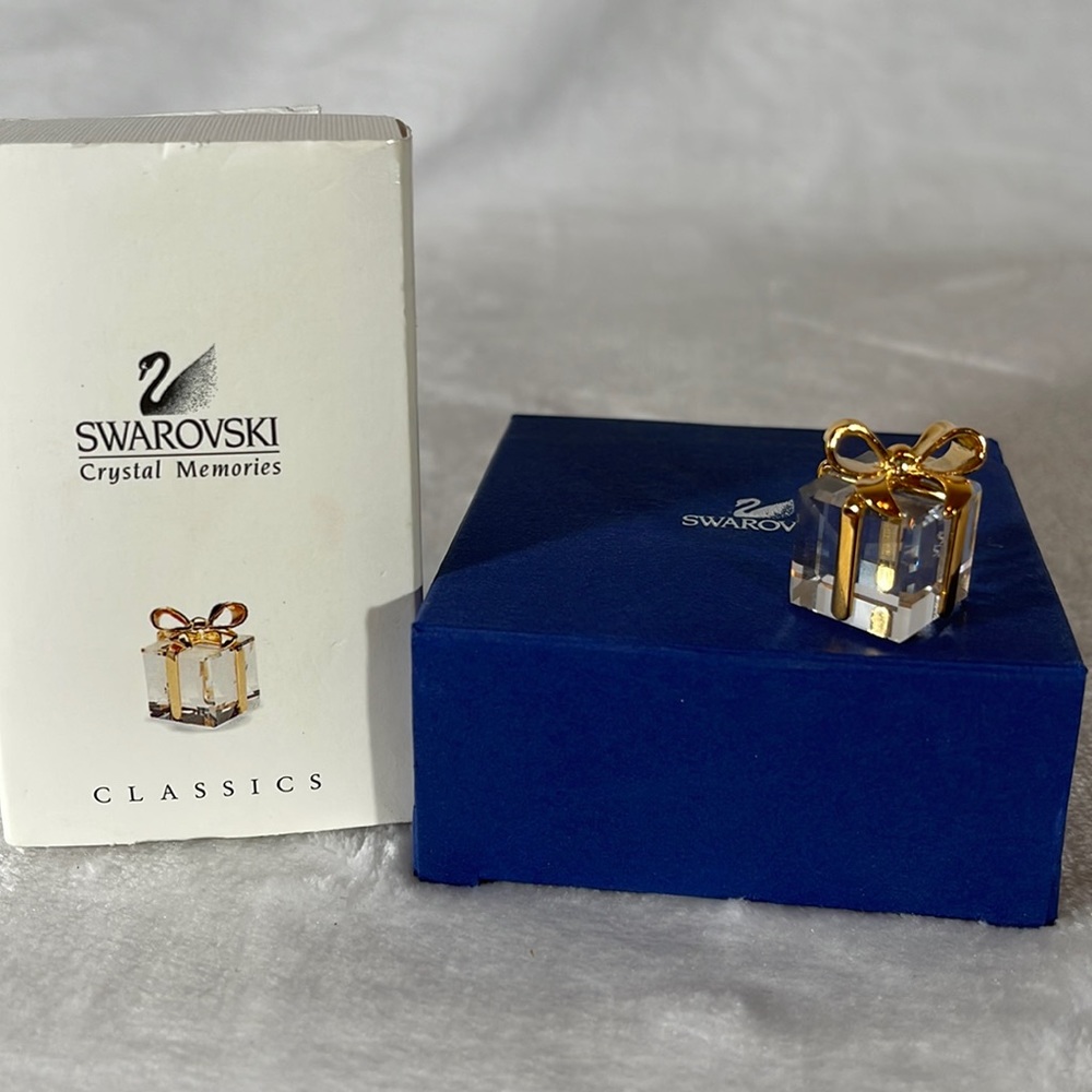 Swarovski Crystal Memories- Present/Gift Gold Ribbon